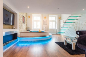 Enzo Capo Jacuzzi Andrassy